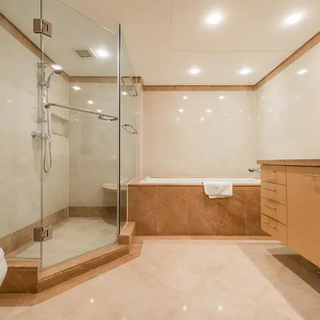 Shanghai Centre Serviced Apartment Bagian luar foto