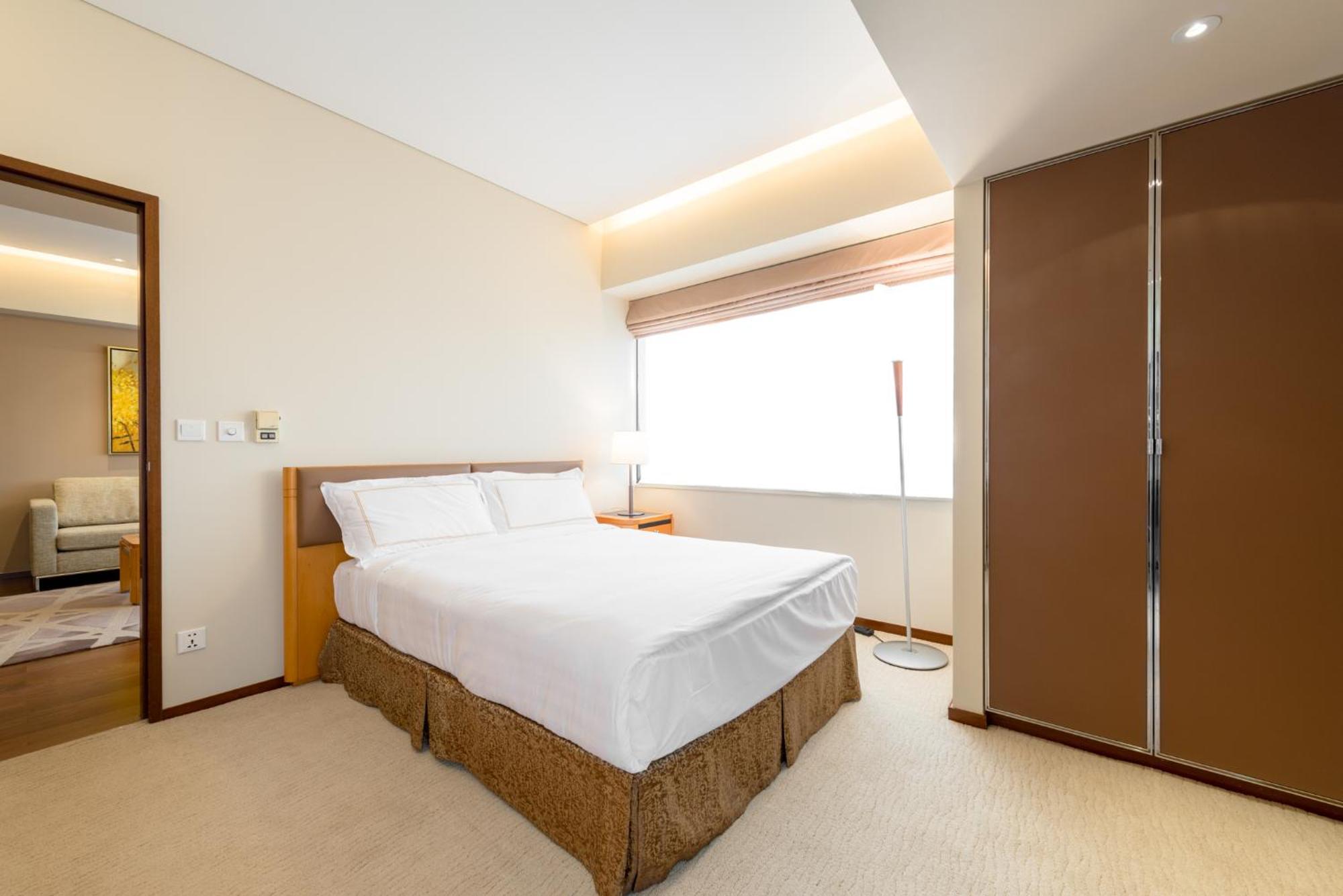 Centre Serviced Aparthotel 5*